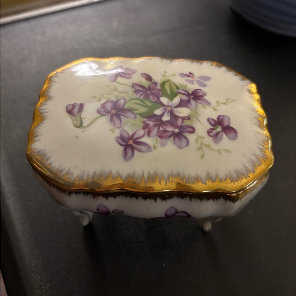 Elegant Floral Trinket Box with Gold Trim